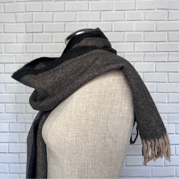 Peruvian Store 100% Baby Alpaca Woven Scarf - Picture 2 of 6